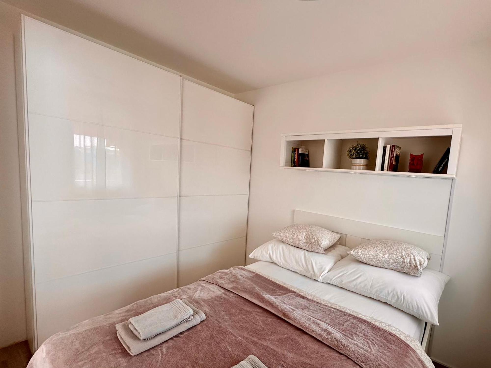 City Break Apartment - Private Garage, Ac, Balcony Budapest Ngoại thất bức ảnh