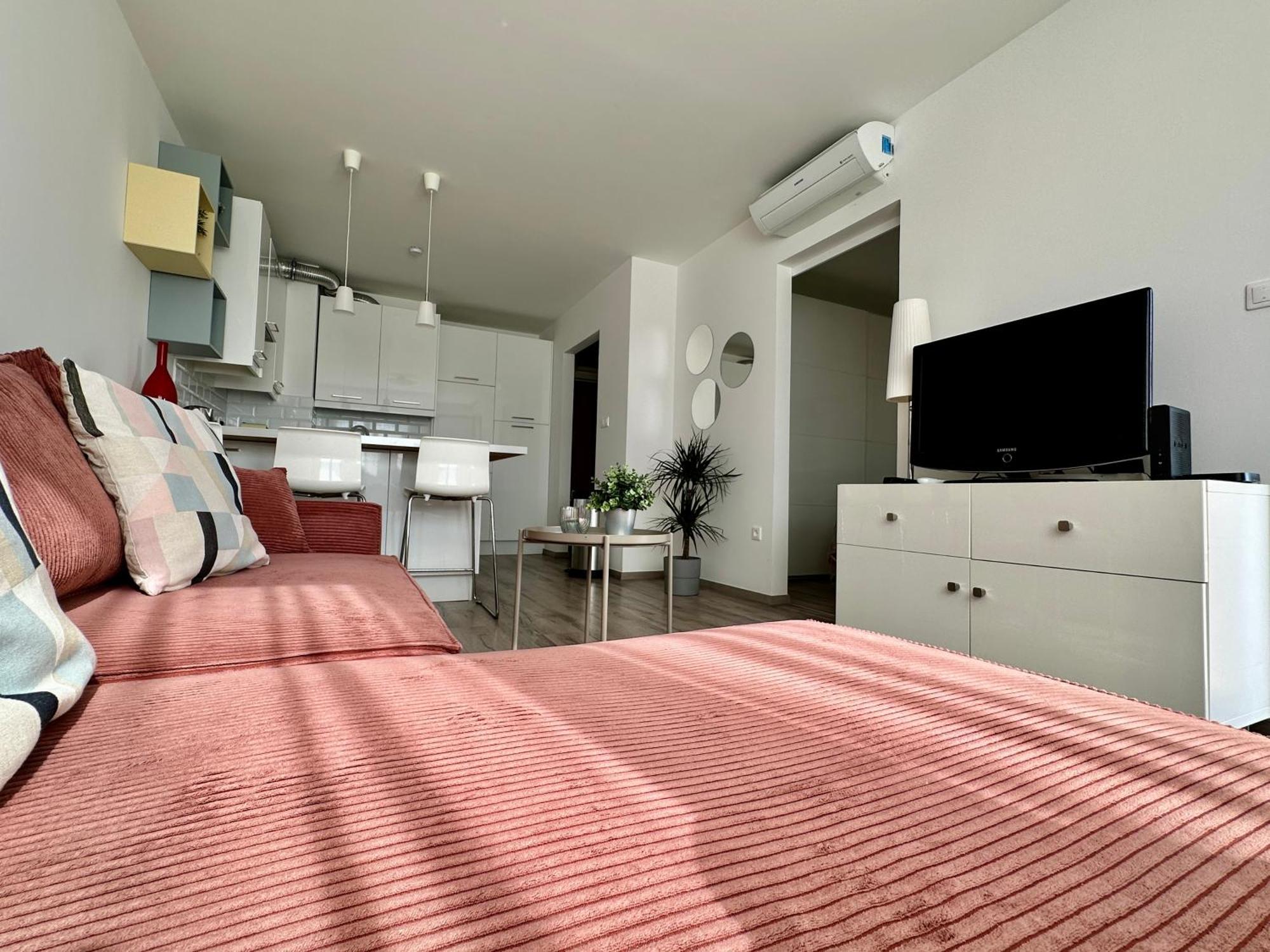 City Break Apartment - Private Garage, Ac, Balcony Budapest Ngoại thất bức ảnh